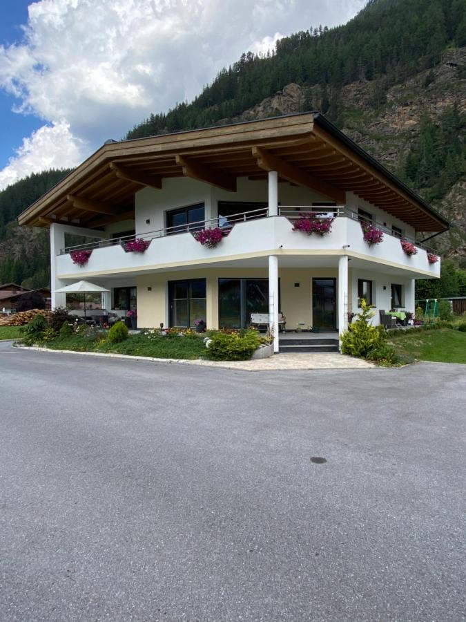 Apart Adlerblick Appartement Längenfeld Buitenkant foto